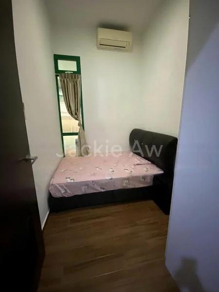 Room (Landed) for Rent in  People's Garden - Image 11